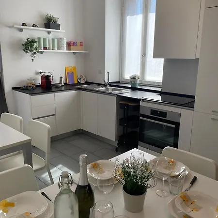 L'ottavia, Front Apartment *