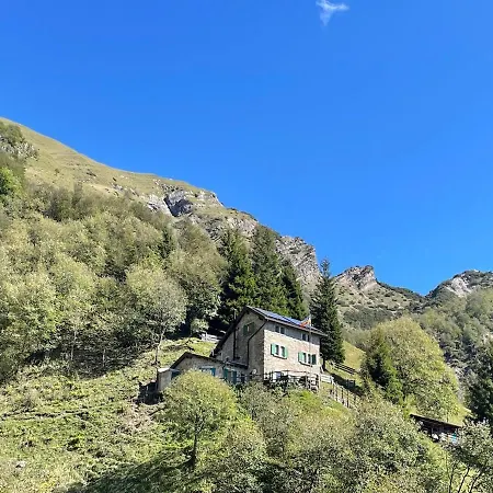 L'ottavia, Front Apartment *